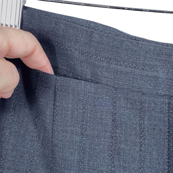 THEORY Tecila Wool Blend Dress Pants Size 10 Gray Pinstripe Straight Wide Leg - Picture 8 of 16